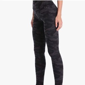 Colorfulkoala Camo Leggings